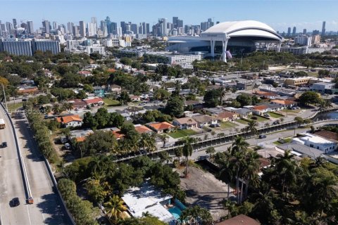 Land in Miami, Florida № 1987201 - photo 23