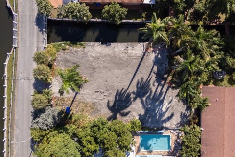 Land in Miami, Florida № 1987201 - photo 9