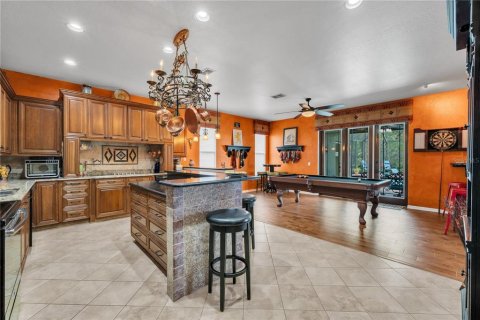 House in Plant City, Florida 4 bedrooms, 293.29 sq.m. № 1725466 - photo 13