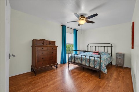 House in Plant City, Florida 4 bedrooms, 293.29 sq.m. № 1725466 - photo 30