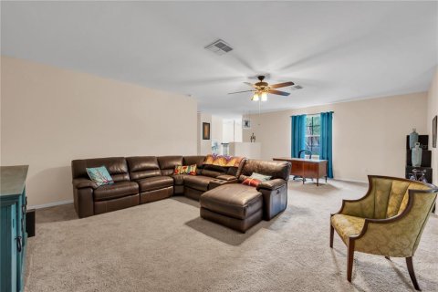 House in Plant City, Florida 4 bedrooms, 293.29 sq.m. № 1725466 - photo 29