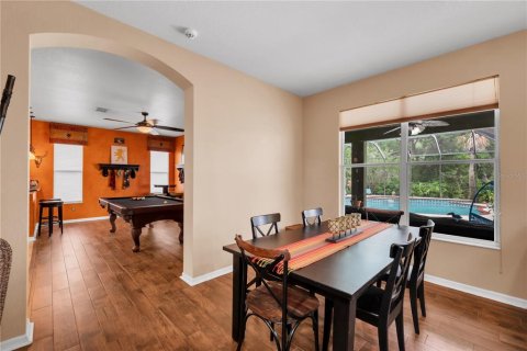 House in Plant City, Florida 4 bedrooms, 293.29 sq.m. № 1725466 - photo 17