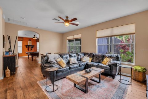 House in Plant City, Florida 4 bedrooms, 293.29 sq.m. № 1725466 - photo 9