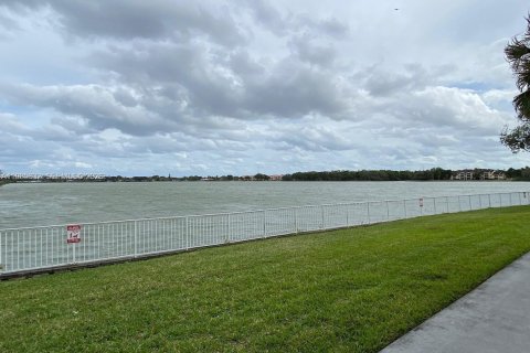 Condominio en alquiler en Oakland Park, Florida, 2 dormitorios, 92.16 m2 № 2056607 - foto 28