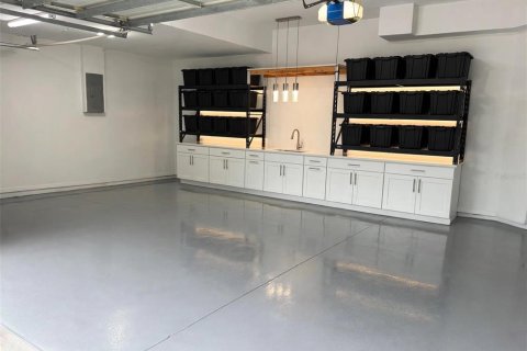 Купить виллу или дом в Валрико, Флорида 9 комнат, 219.99м2, № 2209626 - фото 16