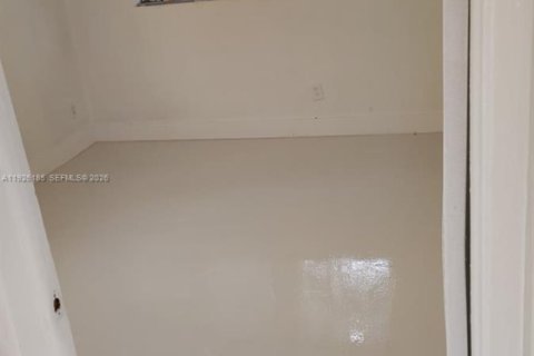 House in Pompano Beach, Florida 2 bedrooms, 66.89 sq.m. № 1994442 - photo 6