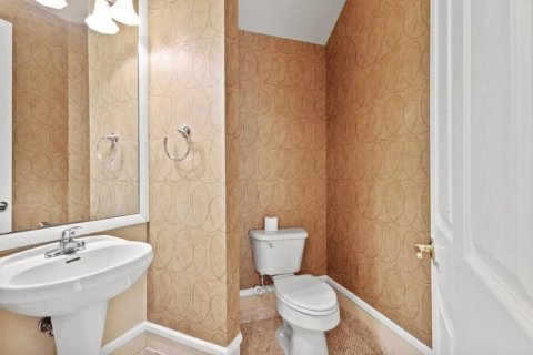 House in Port St. Lucie, Florida 3 bedrooms, 232.53 sq.m. № 2089495 - photo 16
