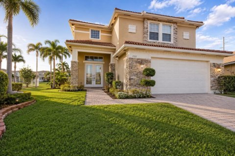 House in Port St. Lucie, Florida 3 bedrooms, 232.53 sq.m. № 2089495 - photo 3