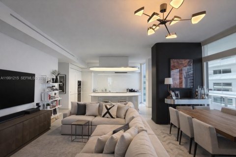 Condo in Miami Beach, Florida, 1 bedroom  № 2052111 - photo 2