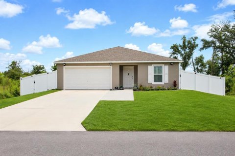 House in Poinciana, Florida 4 bedrooms, 195.84 sq.m. № 2294994 - photo 2