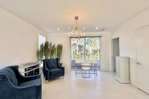 Copropriété à vendre à Hollywood, Floride: 2 chambres, 202.99 m2 № 2407727 - photo 12
