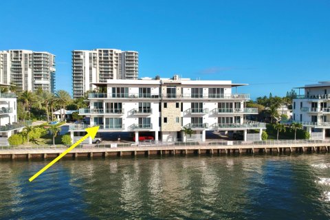 Copropriété à vendre à Hollywood, Floride: 2 chambres, 202.99 m2 № 2407727 - photo 2