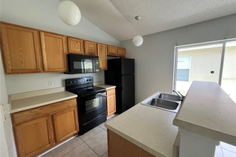 Casa en alquiler en Winter Haven, Florida, 3 dormitorios, 106.65 m2 № 1886855 - foto 5