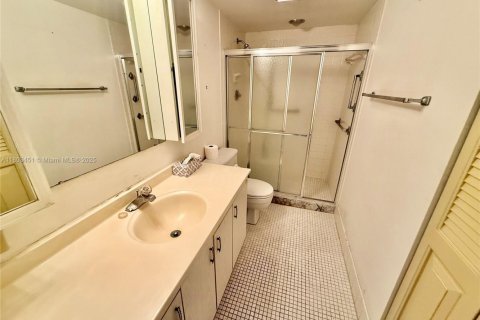Condo in Coconut Creek, Florida, 2 bedrooms  № 1689149 - photo 5
