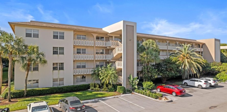 Condo in Coconut Creek, Florida, 2 bedrooms  № 1689149