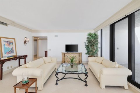 Condo in Highland Beach, Florida, 3 bedrooms  № 2395484 - photo 27