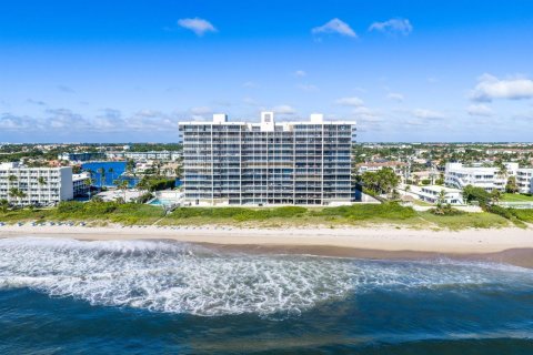 Condo in Highland Beach, Florida, 3 bedrooms  № 2395484 - photo 2