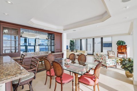 Condo in Highland Beach, Florida, 3 bedrooms  № 2395484 - photo 20