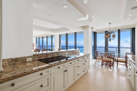 Condo in Highland Beach, Florida, 3 bedrooms  № 2395484 - photo 13
