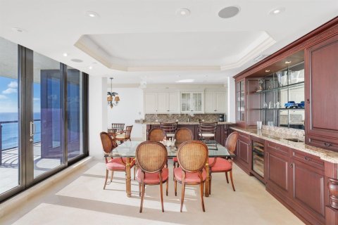 Condo in Highland Beach, Florida, 3 bedrooms  № 2395484 - photo 23