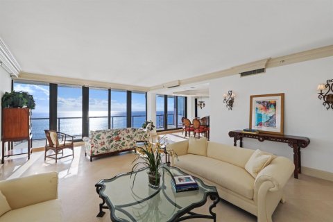 Condo in Highland Beach, Florida, 3 bedrooms  № 2395484 - photo 26