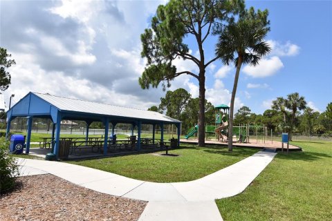 Land in Punta Gorda, Florida № 2165386 - photo 11