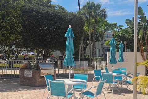 Купить кондоминиум в Авентура, Флорида 2 спальни, 92.34м2, № 2051658 - фото 21