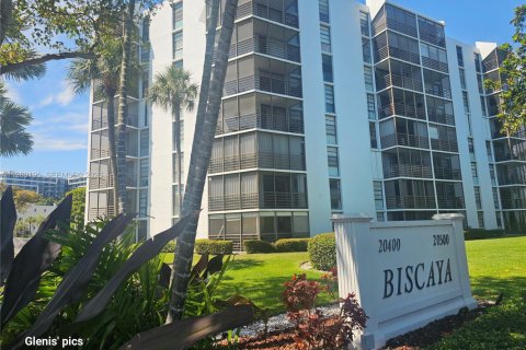 Купить кондоминиум в Авентура, Флорида 2 спальни, 92.34м2, № 2051658 - фото 10