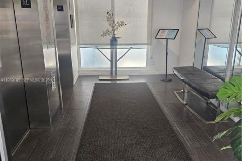 Купить кондоминиум в Авентура, Флорида 2 спальни, 92.34м2, № 2051658 - фото 25