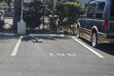 Купить кондоминиум в Авентура, Флорида 2 спальни, 92.34м2, № 2051658 - фото 16