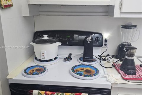 Купить кондоминиум в Авентура, Флорида 2 спальни, 92.34м2, № 2051658 - фото 3