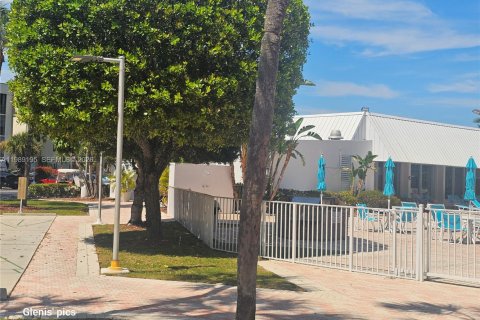 Купить кондоминиум в Авентура, Флорида 2 спальни, 92.34м2, № 2051658 - фото 20