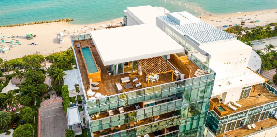 Кондоминиум с 4 спальнями в Майами-Бич, Флорида № 2041469