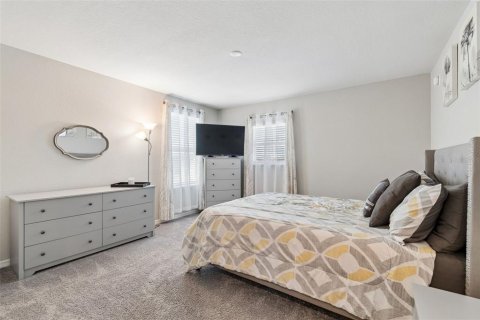 House in Lakeland, Florida 5 bedrooms, 289.86 sq.m. № 2133607 - photo 29