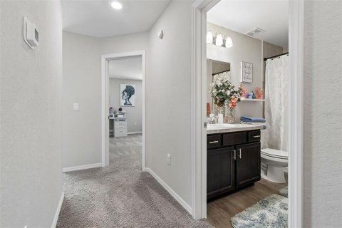 House in Lakeland, Florida 5 bedrooms, 289.86 sq.m. № 2133607 - photo 30