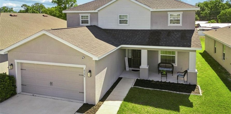 House in Lakeland, Florida 5 bedrooms, 289.86 sq.m. № 2133607