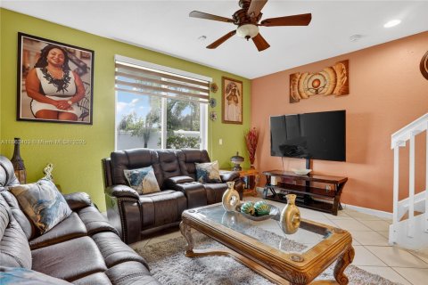 Touwnhouse à vendre à Lauderhill, Floride: 3 chambres, 190.45 m2 № 1896110 - photo 14