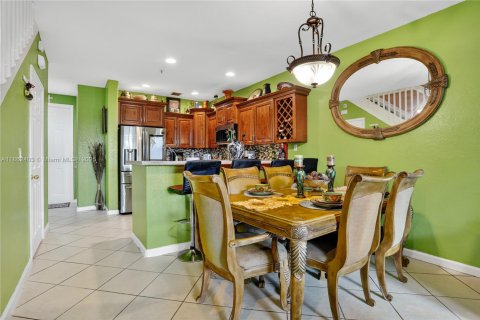 Touwnhouse à vendre à Lauderhill, Floride: 3 chambres, 190.45 m2 № 1896110 - photo 12
