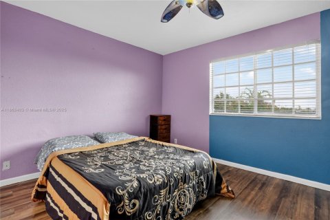 Touwnhouse à vendre à Lauderhill, Floride: 3 chambres, 190.45 m2 № 1896110 - photo 25