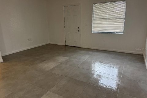 Copropriété à louer à Avon Park, Floride: 2 chambres, 75.25 m2 № 2414008 - photo 2