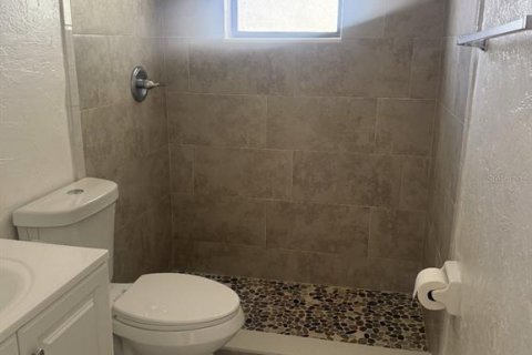 Copropriété à louer à Avon Park, Floride: 2 chambres, 75.25 m2 № 2414008 - photo 5
