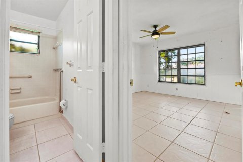 Villa ou maison à vendre à Boca Raton, Floride: 2 chambres, 142.98 m2 № 2185769 - photo 19