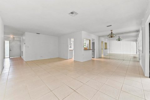 Villa ou maison à vendre à Boca Raton, Floride: 2 chambres, 142.98 m2 № 2185769 - photo 12