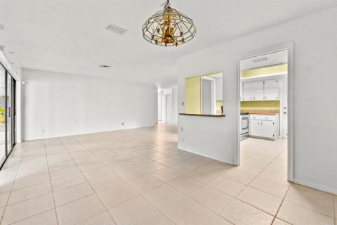 Villa ou maison à vendre à Boca Raton, Floride: 2 chambres, 142.98 m2 № 2185769 - photo 14