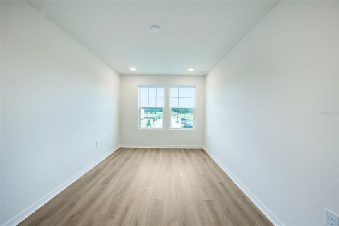 Townhouse in Zephyrhills, Florida 3 bedrooms, 152.17 sq.m. № 2094071 - photo 30