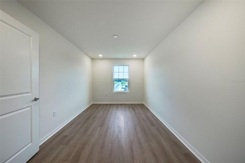 Townhouse in Zephyrhills, Florida 3 bedrooms, 152.17 sq.m. № 2094071 - photo 24