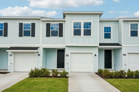 Townhouse in Zephyrhills, Florida 3 bedrooms, 152.17 sq.m. № 2094071