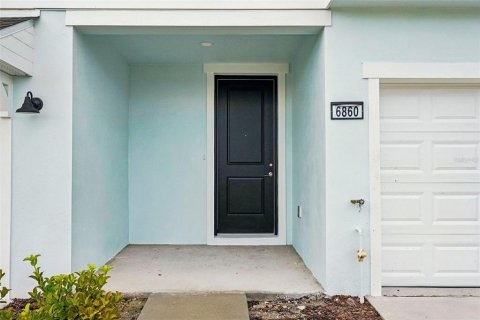 Townhouse in Zephyrhills, Florida 3 bedrooms, 152.17 sq.m. № 2094071 - photo 2