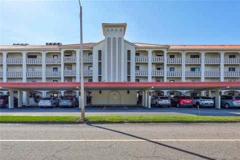 Copropriété à vendre à Clearwater, Floride: 1 chambre, 71.53 m2 № 1525077 - photo 1