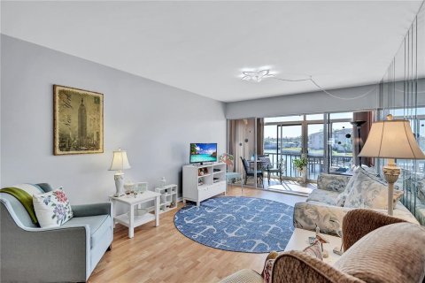Copropriété à vendre à Clearwater, Floride: 1 chambre, 71.53 m2 № 1525077 - photo 11